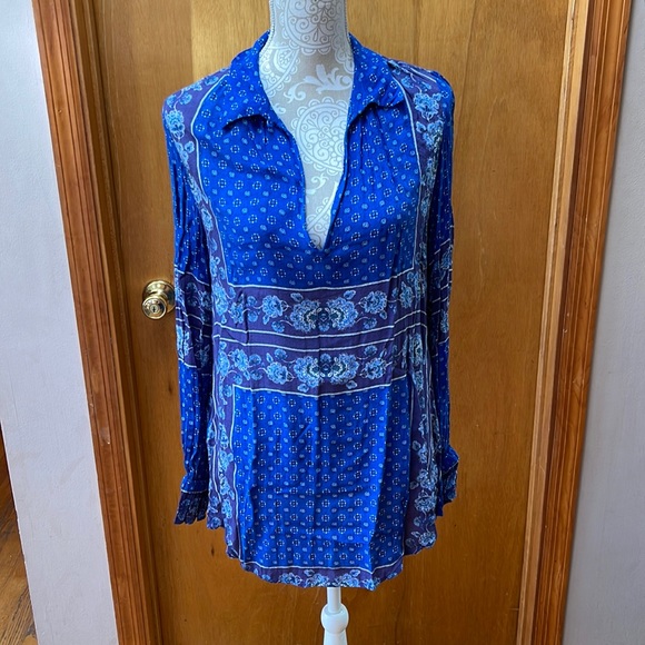 Free People Tops - Free People bandana print tunic. Size XS